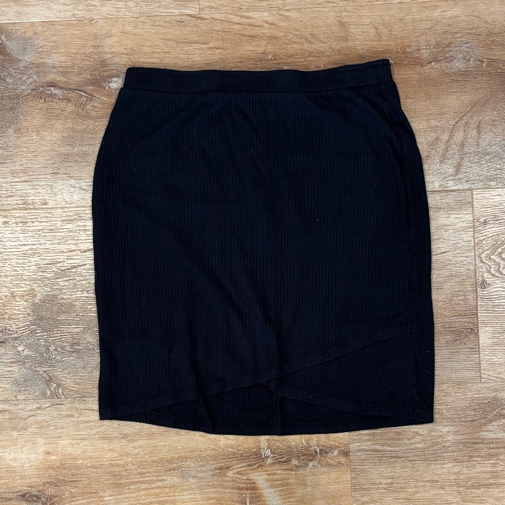 Hollister Black Ribbed Overlap Hem Pencil Skirt